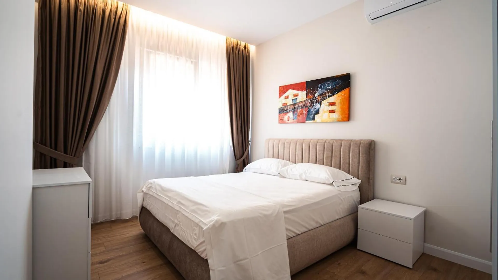 Tirana Elite Apartments 0*,